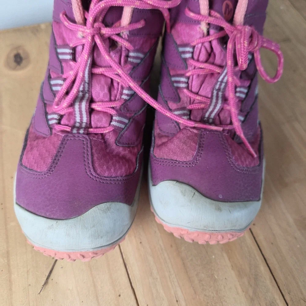 Merrell Pink Chameleon Mid Waterproof hiking boot waterproof‎ Kids Sz 3